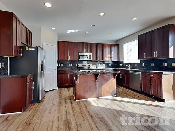 5th image of 16330 E 106th Way