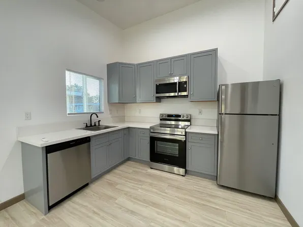 751 Baylor Ave #751, Claremont, CA 91711