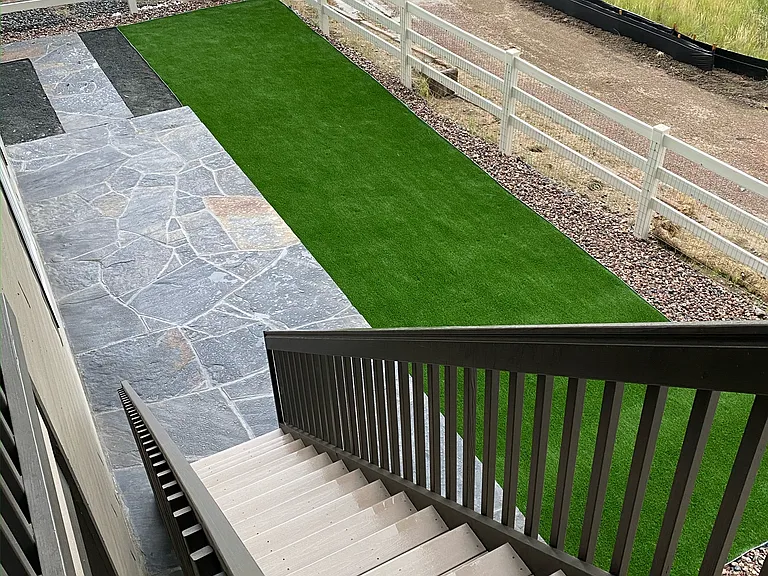 Stair case from the upper deck to the patio