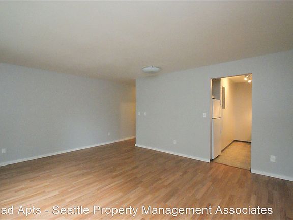 5th image of 1617 E Jefferson St #7512440