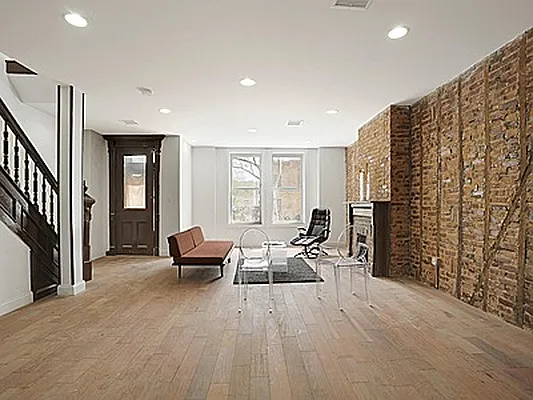 Sold by Keystone Realty USA Corp | media 4