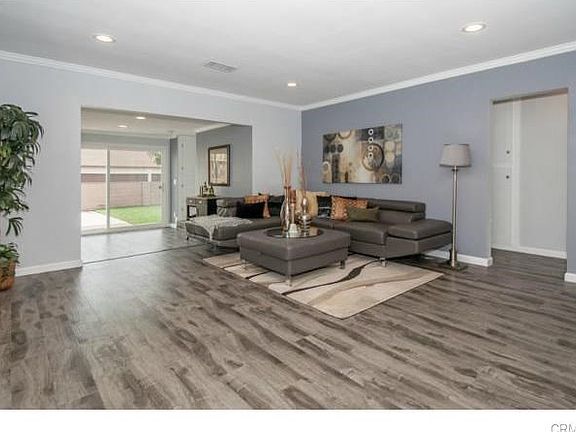 4th image of 5314 Manzanar Ave