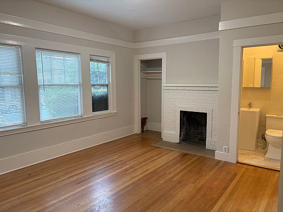 3rd image of 6422 Colby St APT 1