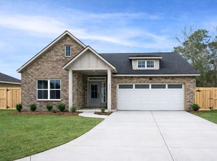 810 S Colbert St, Dayton, TX 77535
