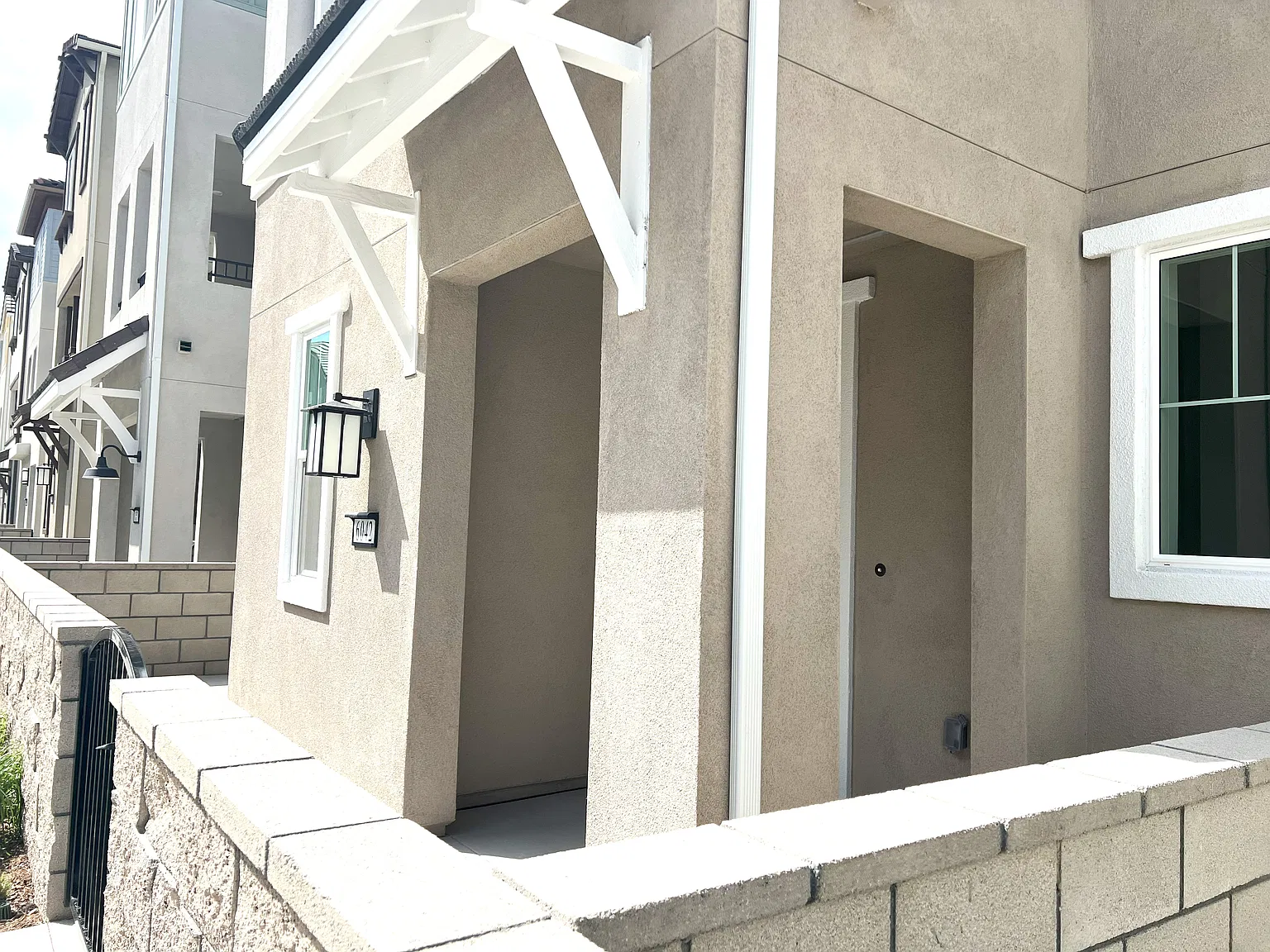 3 bed, 2.5 bath, 1665 sqft, $3,400 — Photo 4
