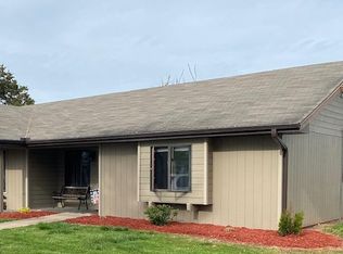 713 7th St, Monett, MO 65708