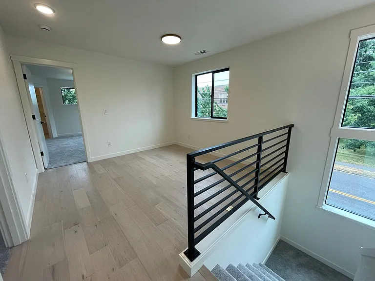 8191 N Haven Ave — Photo 20