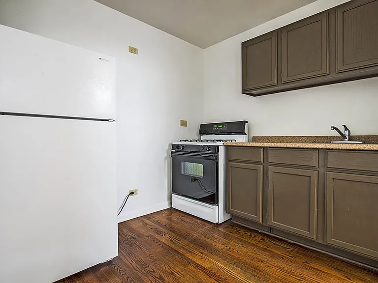 6832 S Crandon — Photo 39