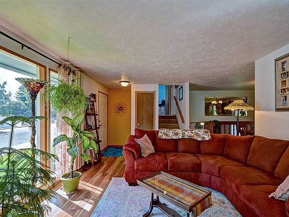 4th image of 7707 N Wilding Dr