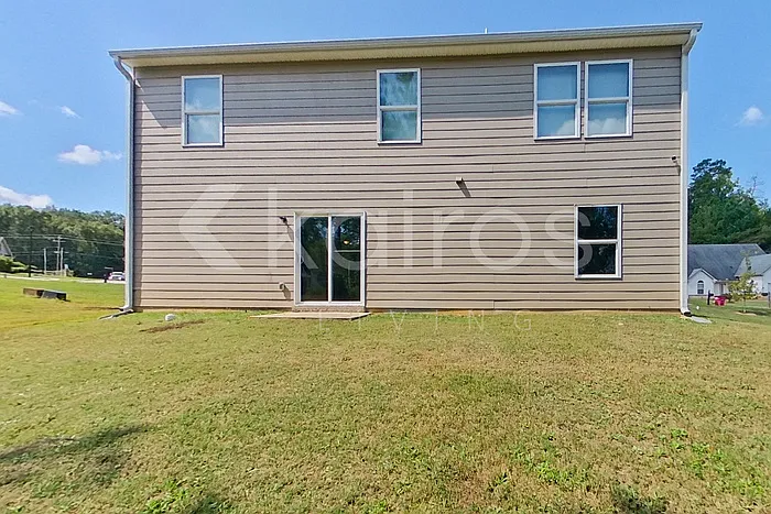 111 Lochwolde Dr — Photo 21