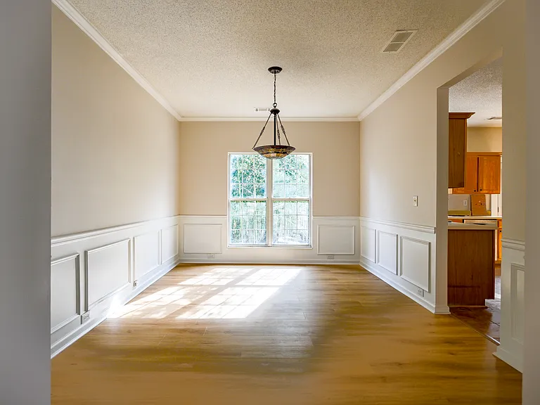 1570 Swan Valley Ct — Photo 20