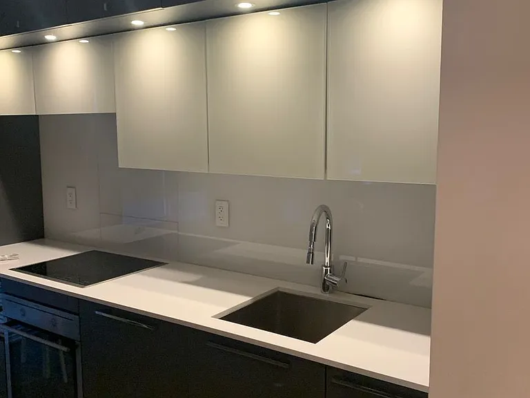 15 Grenville St #2404 — Photo 4