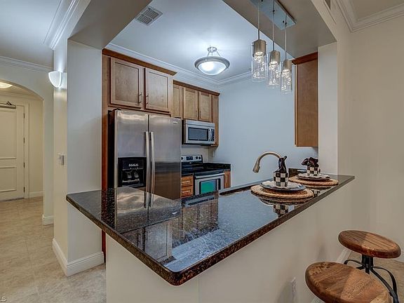 3rd image of 23161 Fashion Dr Unit 204