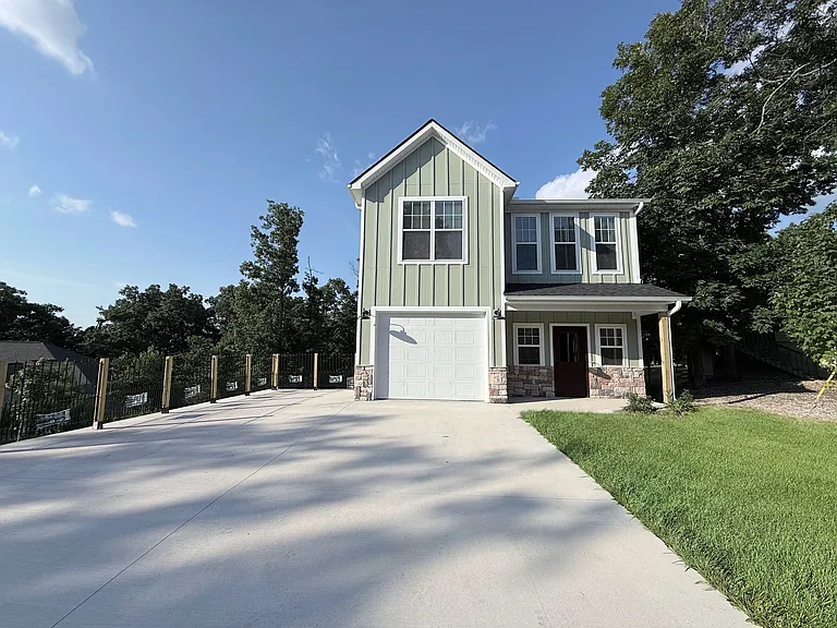 4 McHugh Ln — Photo 2