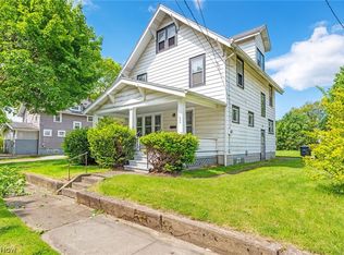 1396 Curtis St, Akron, OH 44301