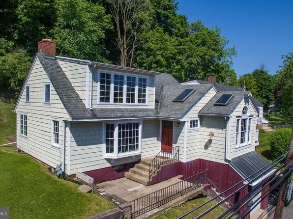 81 New St, New Hope, PA 18938