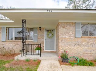 708 W Magnolia Ave, Foley, AL 36535