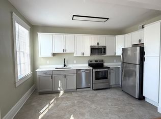1100 Main St APT 4, Danville, VA 24541