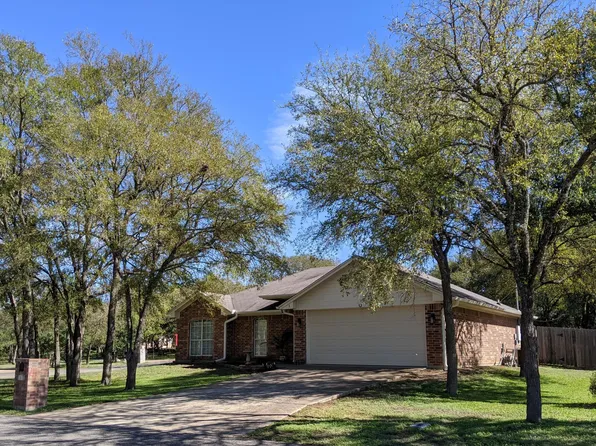 1 Pawnee Ln, Morgans Point Resort, TX 76513