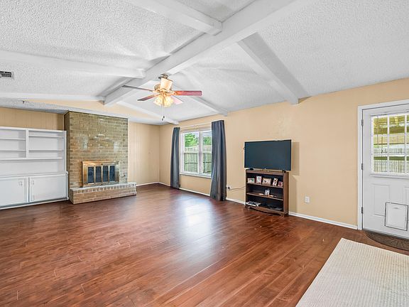 4th image of 9308 Flint Ave