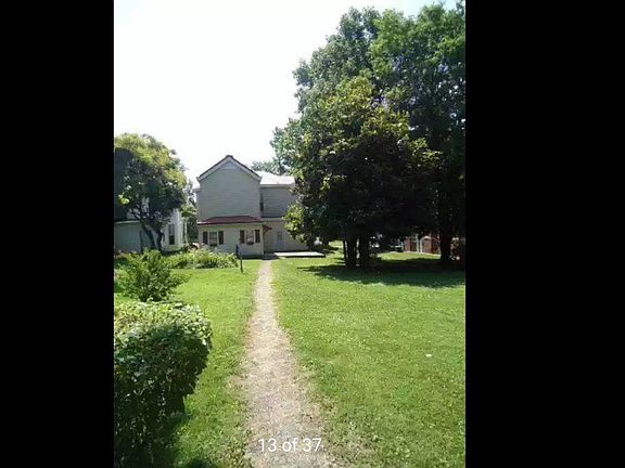 4th image of 803 Main St