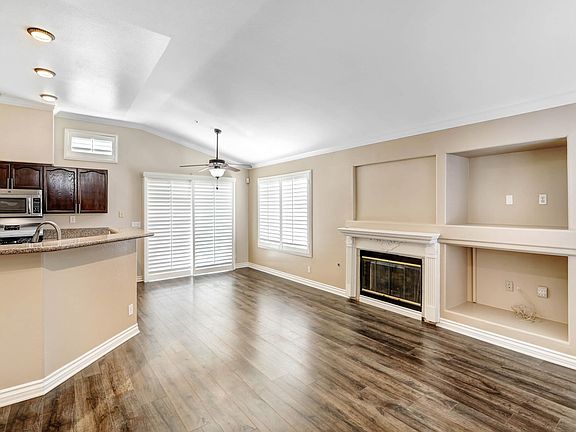 5th image of 14785 Foxfield Ln