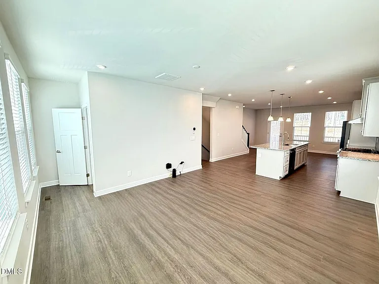1362 Chowan Ave — Photo 7
