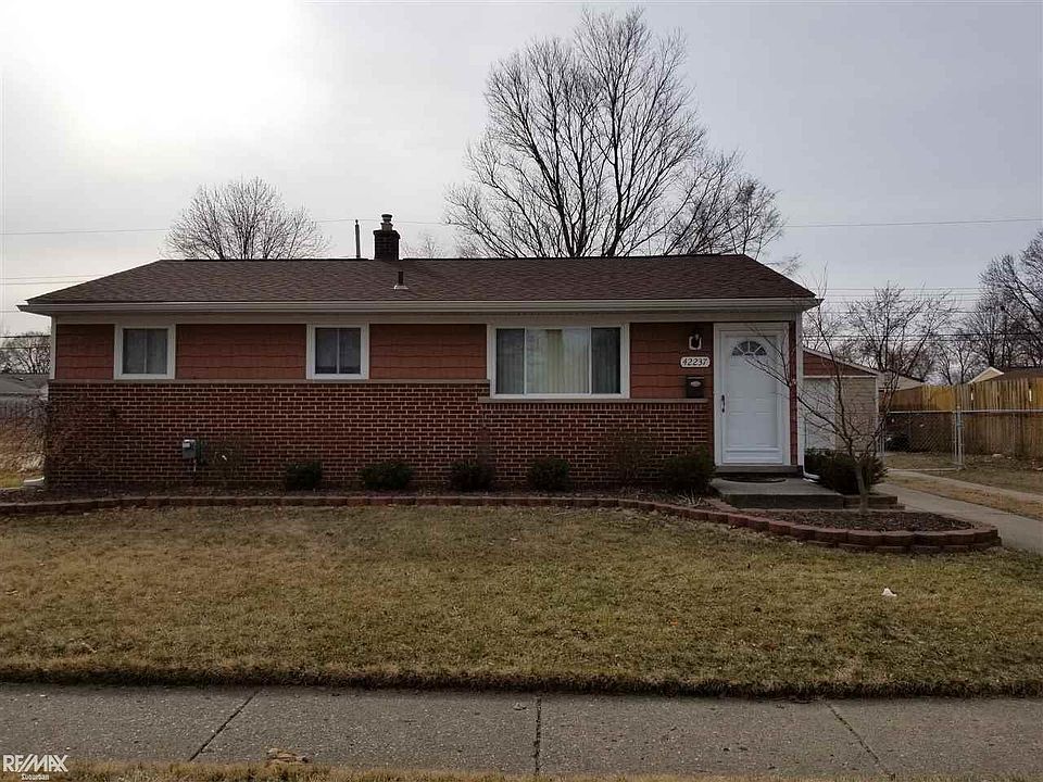 1st image of 42237 Gainsley Dr