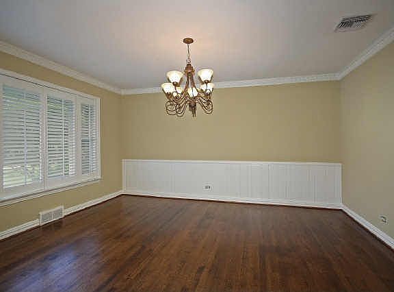 3rd image of 7047 Mason Dells Dr