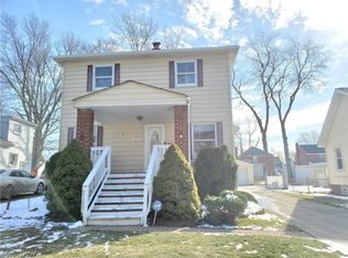 1277 Irene Rd, Lyndhurst, OH 44124