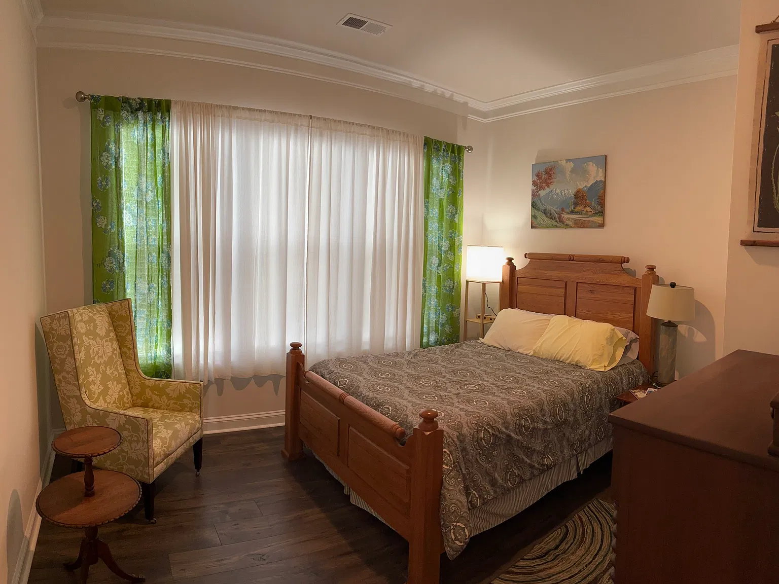 3 bed, 1902 sqft, $2,600 — Photo 4