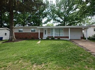 704 Lynn Haven Ln, Hazelwood, MO 63042