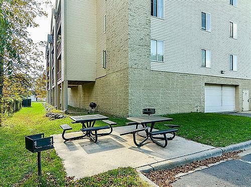 5th image of 1461 73rd Ave NE APT 103