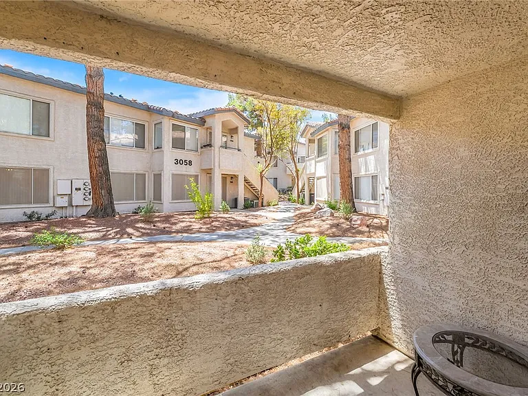 3060 Tarpon Dr #102 — Photo 19