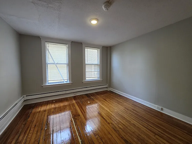 603 Howard Ave #B — Photo 9
