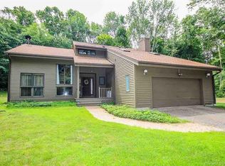 60 Hill Top Trl, Salem, CT 06420