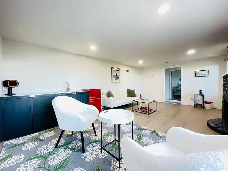 10917 Rainier Ave S #1 — Photo 2