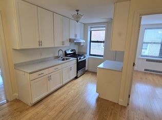 36-20 Bowne St #6W, Flushing, NY 11354