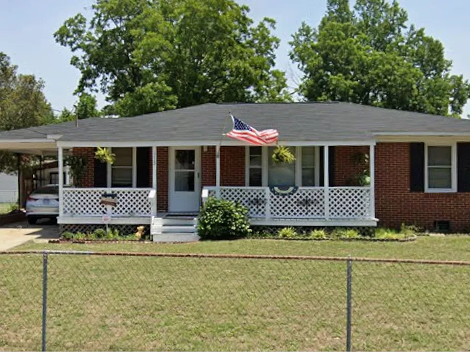 1115 Poplar Dr
