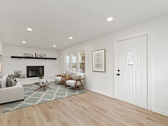 5th image of 531 E Mills Ave