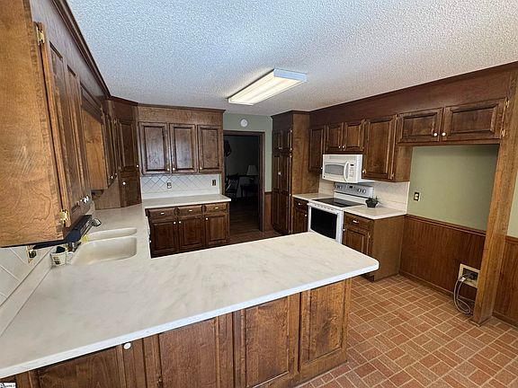 4th image of 103 Evans Grove Rd