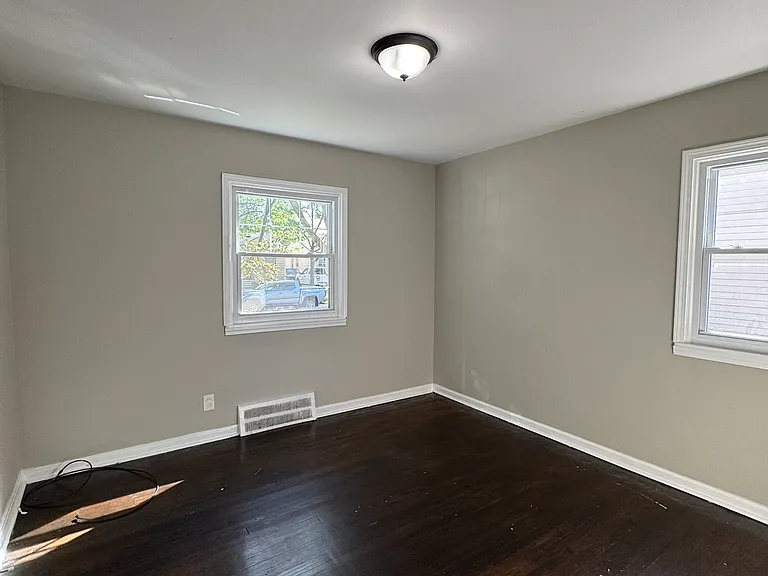 648 Cleveland Ave — Photo 5