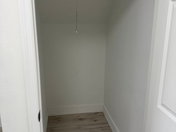 4th image of 162 Cascade St APT C