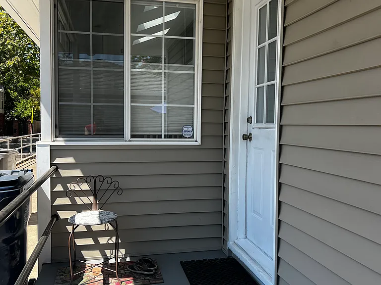 Side door