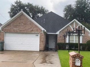 1119 Meadowvale Dr, Beaumont, TX 77706