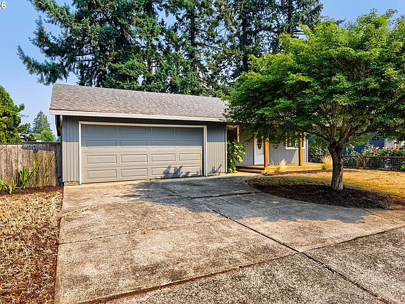 2nd image of 580 SE 5th Ave