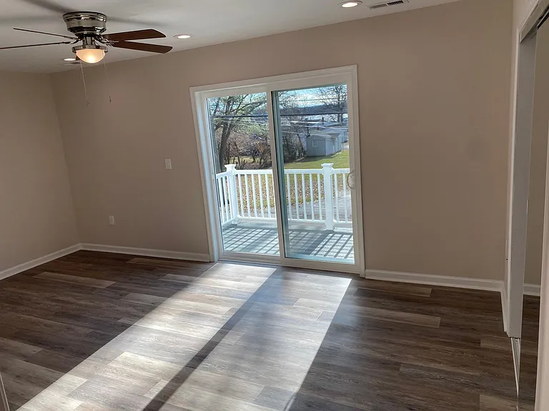 1601 Shore Rd — Photo 17