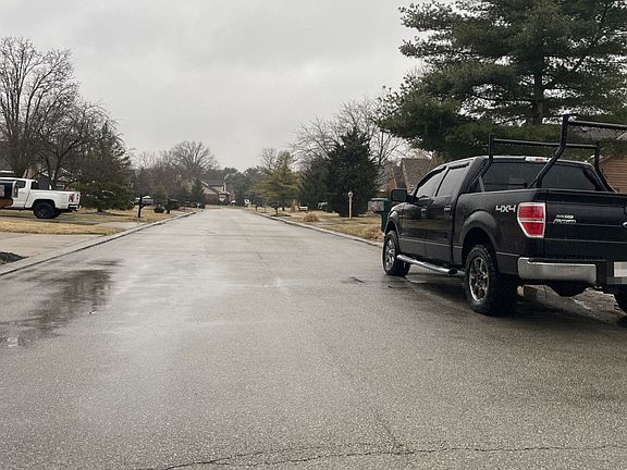 4th image of 7624 Pinesprings East Dr