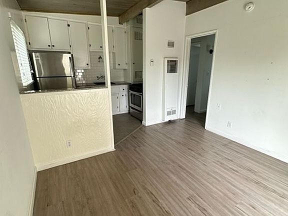 3rd image of 11308 Joffre St APT 8