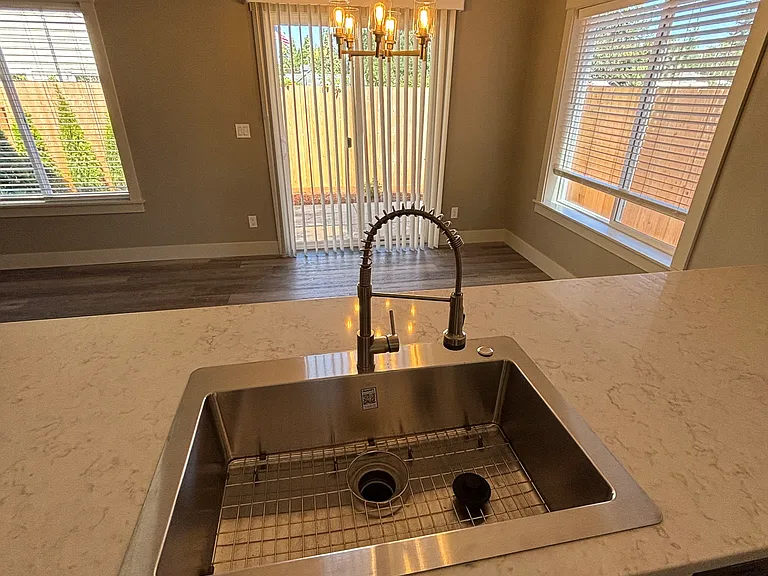 Seven Oaks Luxury Duplexes — Photo 48